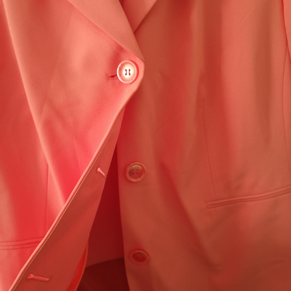 2 Piece - Picture 2 of 6